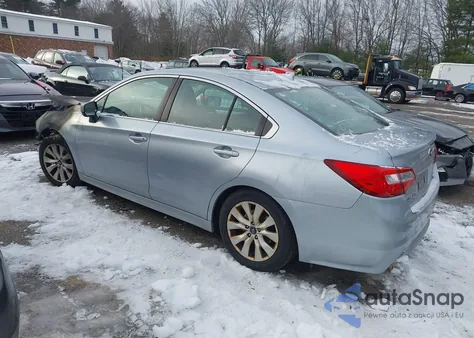 2017 Subaru Legacy 2.5I Premium z USA, uszkodzony, nr VIN 4S3BNAC61H3046107